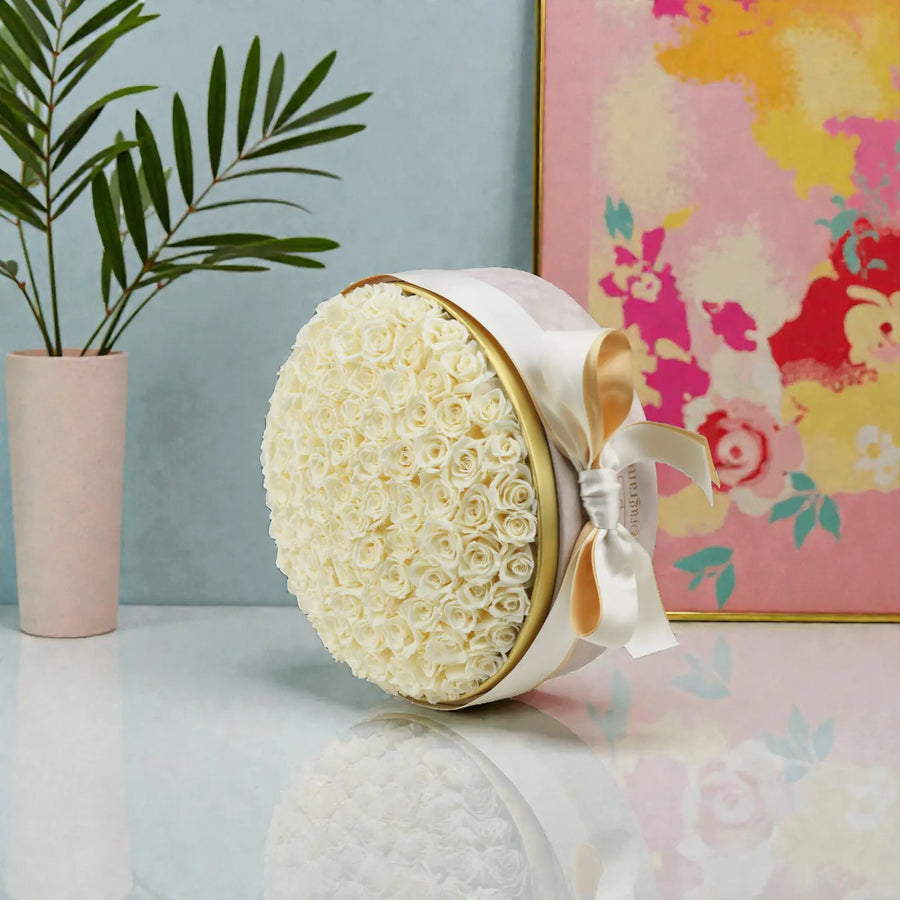 Floragram 100 cream preserved roses close-up — real roses that last 1–3 years